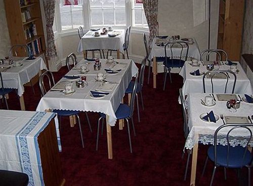 Olivers 3* Weymouth